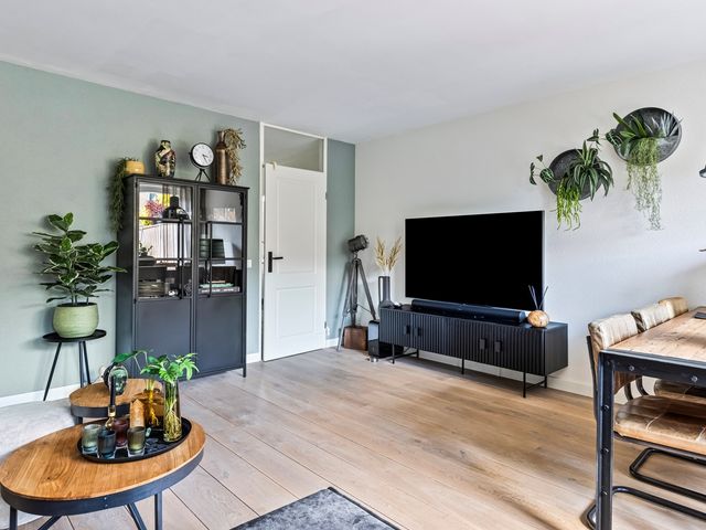 Guurtje Riemenshof 9, Leiden