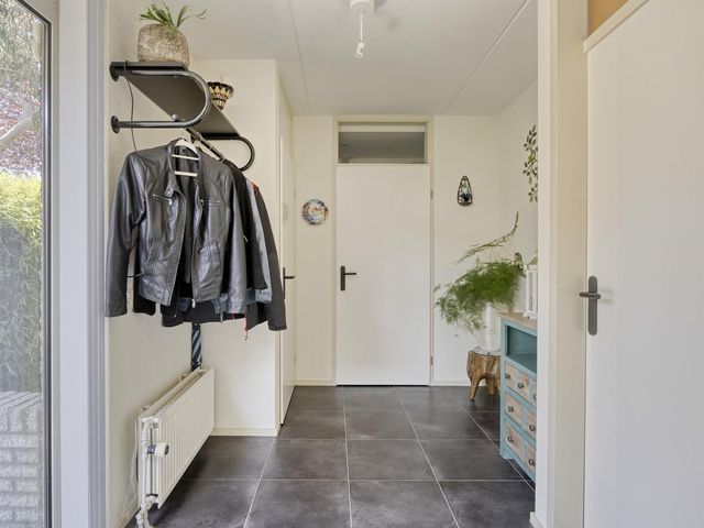 IJsbout 23, Zetten
