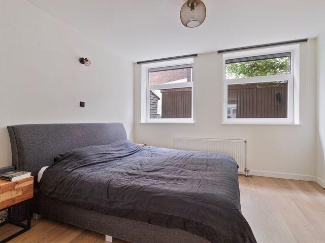 Bergweg 153B, Rotterdam