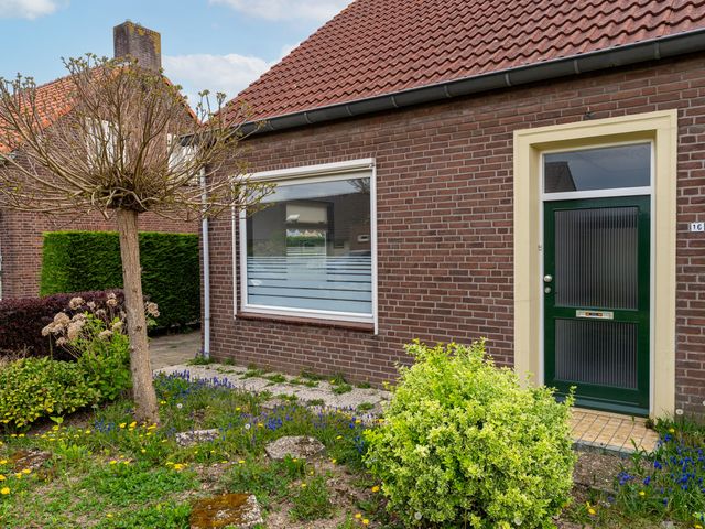 Fabriciusstraat 16, Almkerk