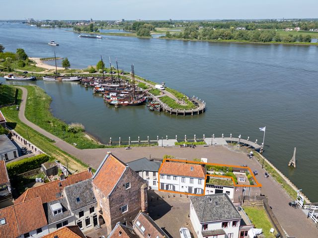 Kerkstraat 4, Woudrichem