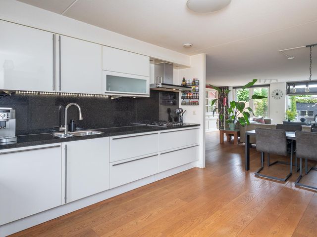 Hooftlaantje 136, Hendrik-Ido-Ambacht