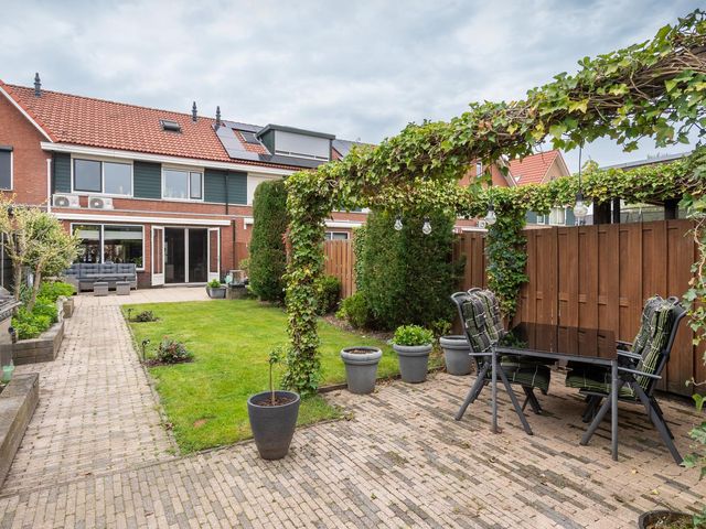 Hooftlaantje 136, Hendrik-Ido-Ambacht