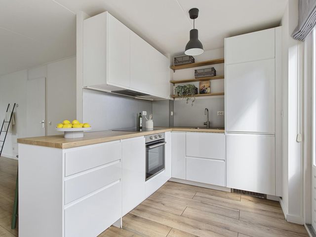 Elzendreef 2, Ulvenhout