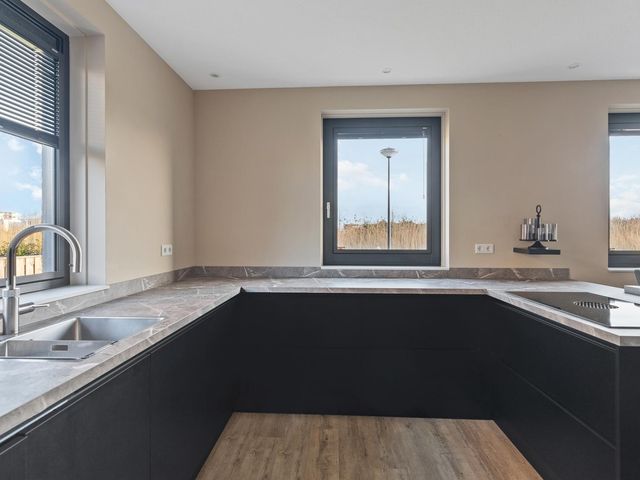 Liesgras 11, Lelystad