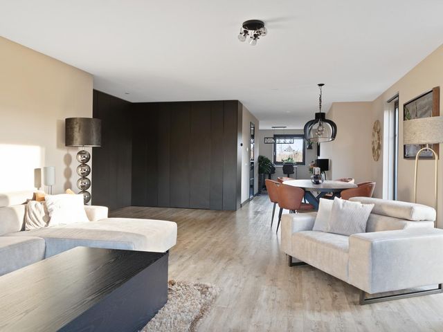 Liesgras 11, Lelystad