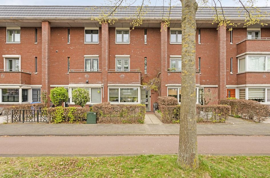 Laan van Avant-Garde 384