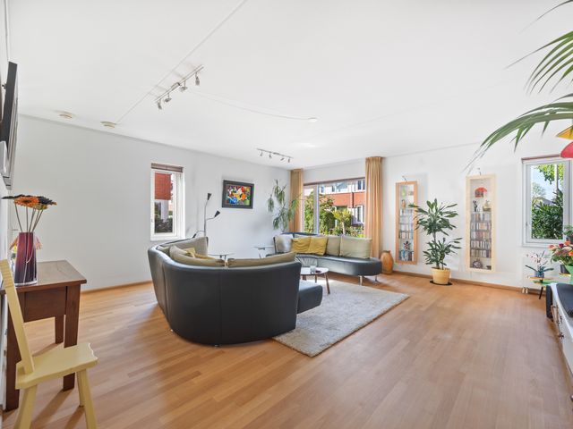 Waterleliekade 41, Den Haag