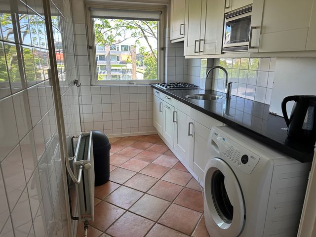 Van Leeuwenstraat 128, Voorburg