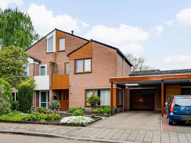 Loverstraat 37, Nederweert