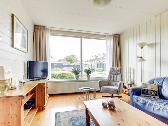 Aardebaan 12, Opmeer