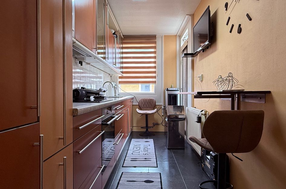 Van Der Helststraat 114