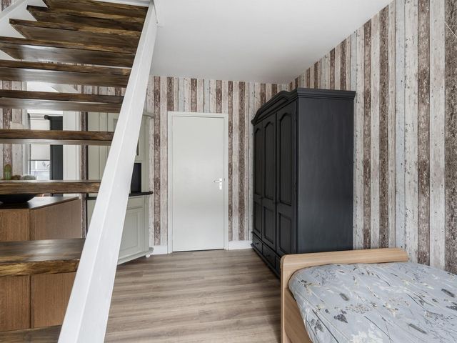 Bos 30, Stavenisse