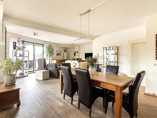 d'n Entrepot 4, Boxmeer