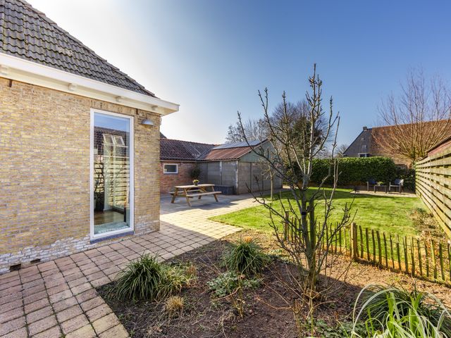Franekerkade 3, Arum