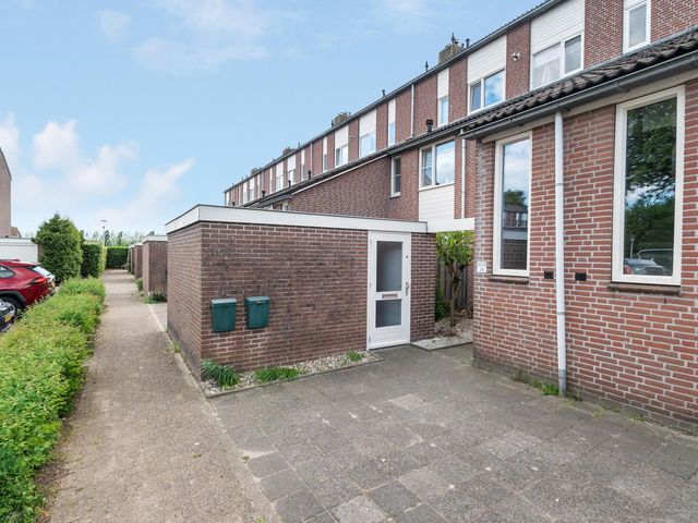 Veldzichtlaan 30, Linschoten