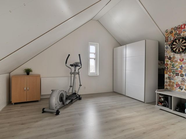 Julianastraat 33, Strijen