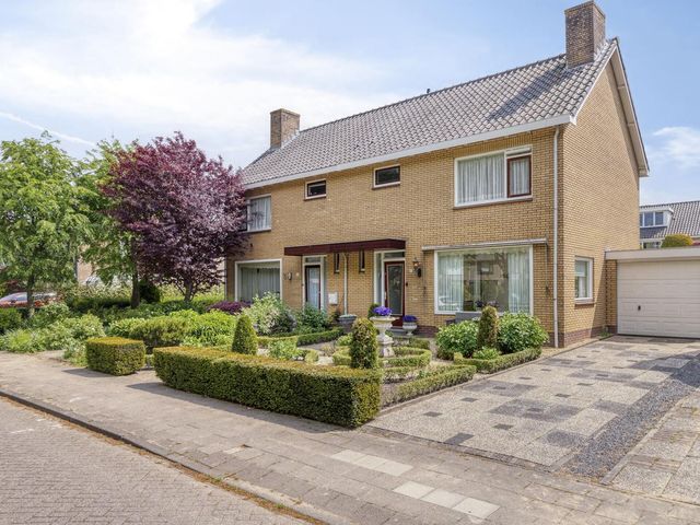 Eikenlaan 20, Puttershoek