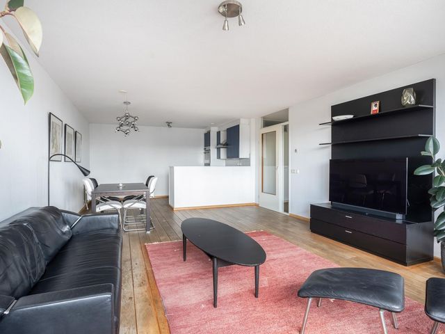 Bargelaan 94, Leiden