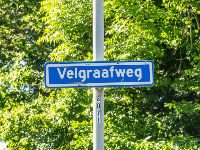 Velgraafweg 14, Holtum