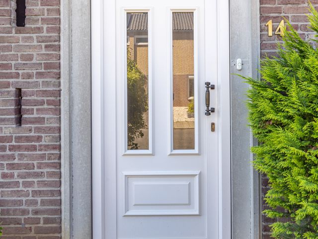 Velgraafweg 14, Holtum