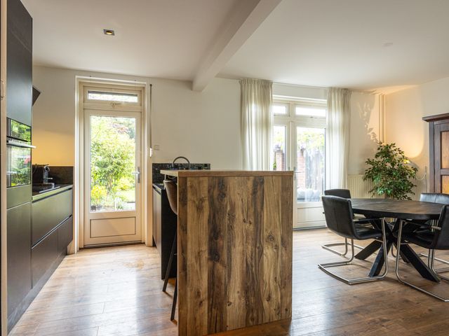 Velgraafweg 14, Holtum