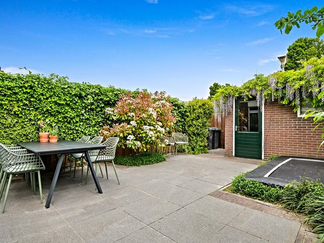 Warande 33, Maasland