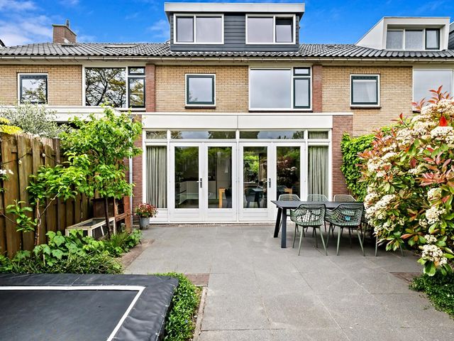 Warande 33, Maasland