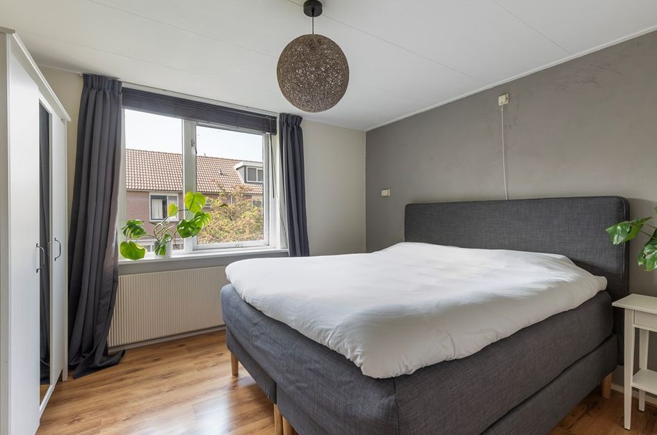 Kruizemuntstraat 891