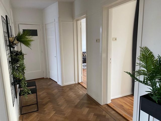 2E Sweelinckstraat 137, Den Haag