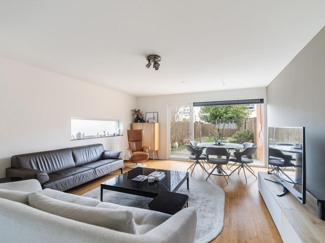 Neeltje Griffijnstraat 22, Rotterdam