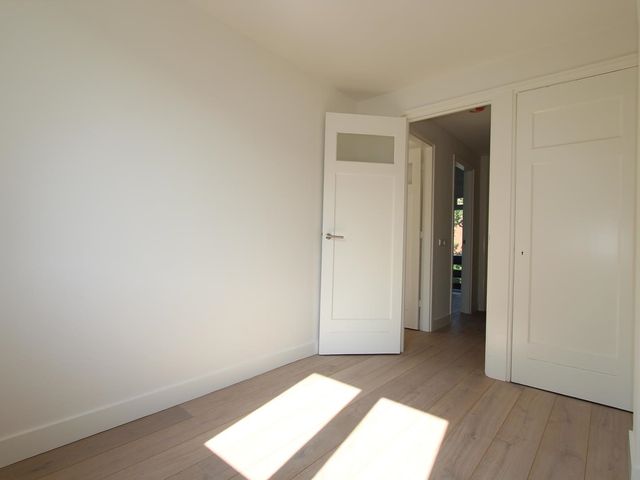 Jonkheer H.A. van Karnebeeklaan 32, Amstelveen