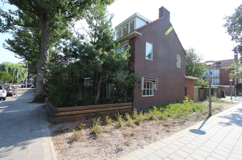 Jonkheer H.A. van Karnebeeklaan 32