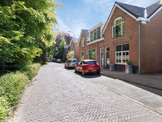 Oostburgweg 82, Enschede