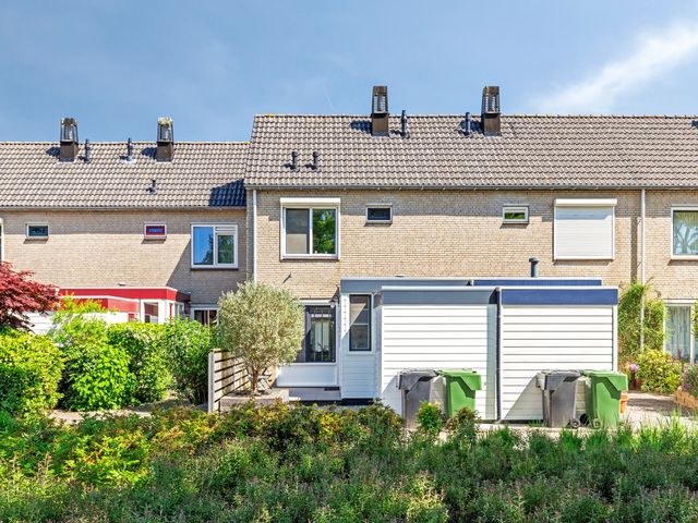 Tulpstraat 23, 's-Gravendeel