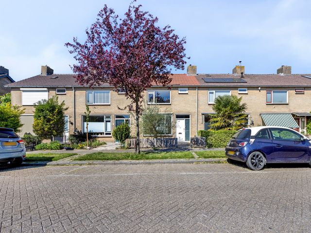 Vermeerstraat 24, Zaltbommel