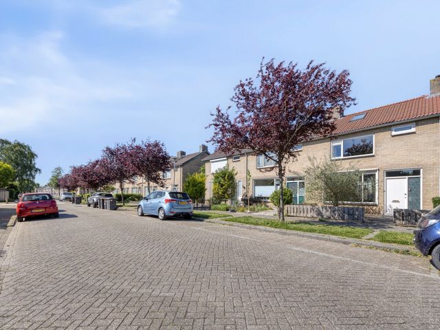 Vermeerstraat 24, Zaltbommel
