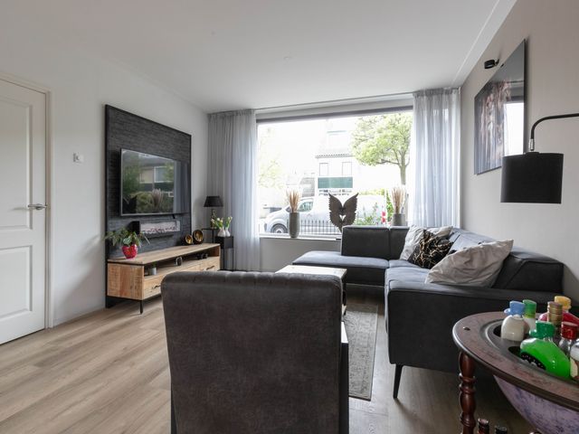 Koraalstraat 15, Leiden