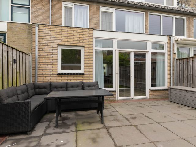 Koraalstraat 15, Leiden