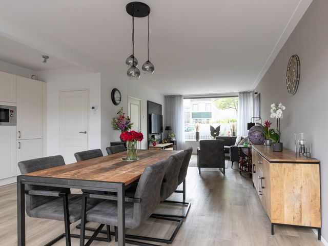 Koraalstraat 15, Leiden