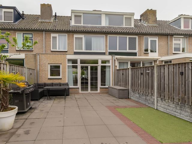 Koraalstraat 15, Leiden