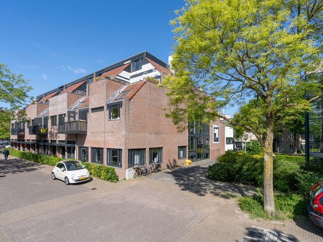 Huizermaatweg 302, Huizen