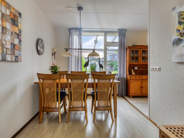 Saturnuslaan 58, Oude-Tonge