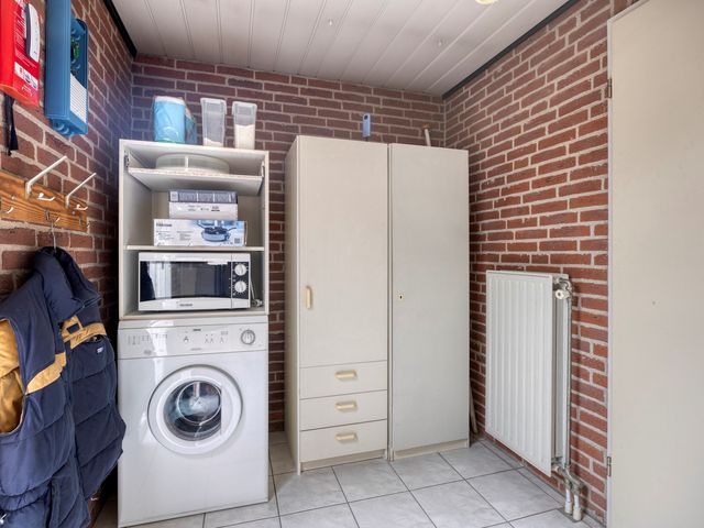 Saturnuslaan 58, Oude-Tonge