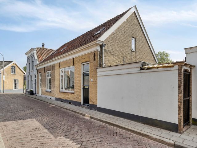 Spuistraat 30, Middelharnis