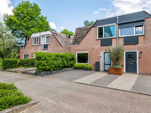 Muurzwaluw 38, Veenendaal