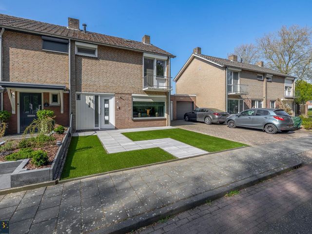 Petuniastraat 13, Ittervoort