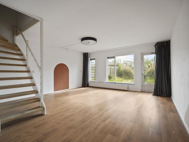 Middelzand 4425, Julianadorp