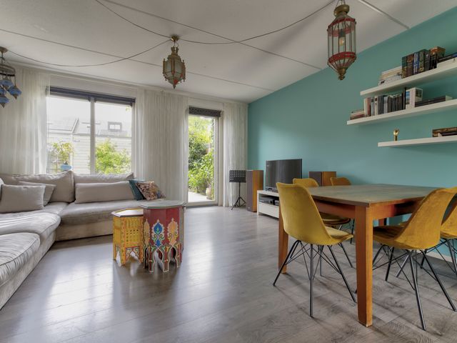 Zanglijster 101, Rhenen