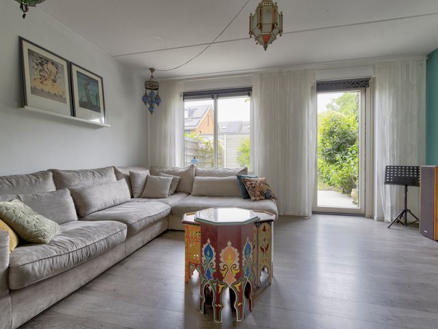 Zanglijster 101, Rhenen